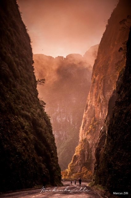 Serra do Corvo Branco, paredões — SC-370