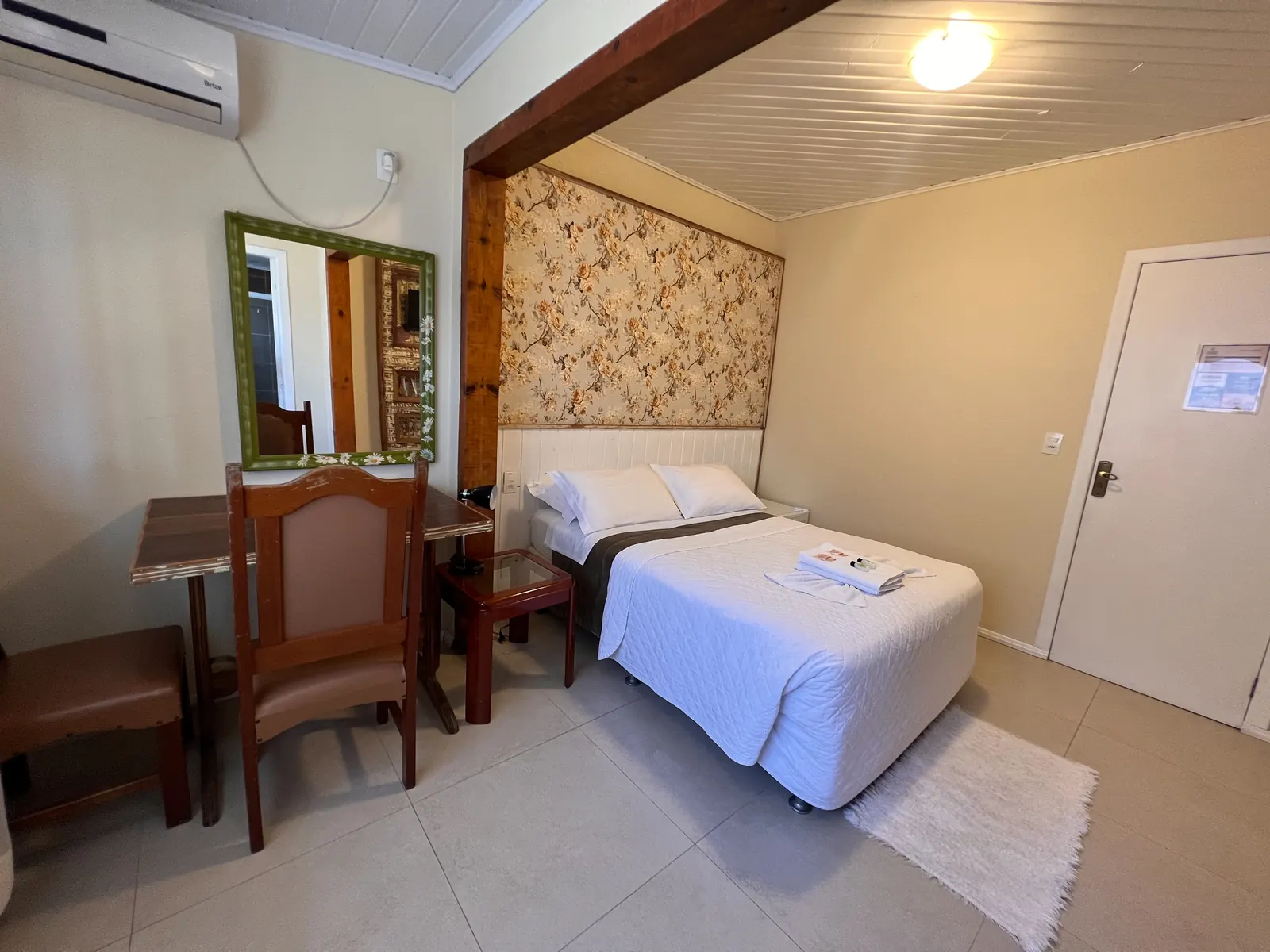 Quarto Casal — Apto Jasmin